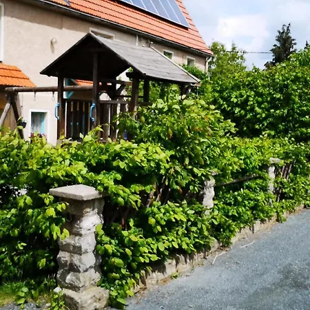 Familienfreundliche Gemuetliche In Luchau Mit Garten Und Grill - Apartment